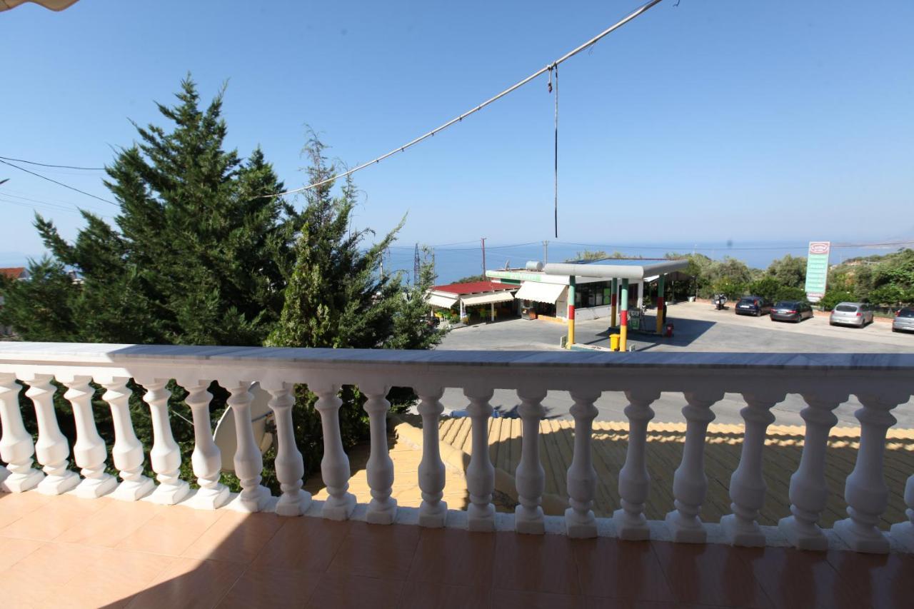 Hotel Lagjini Lukove Exterior photo