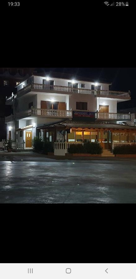 Hotel Lagjini Lukove Exterior photo